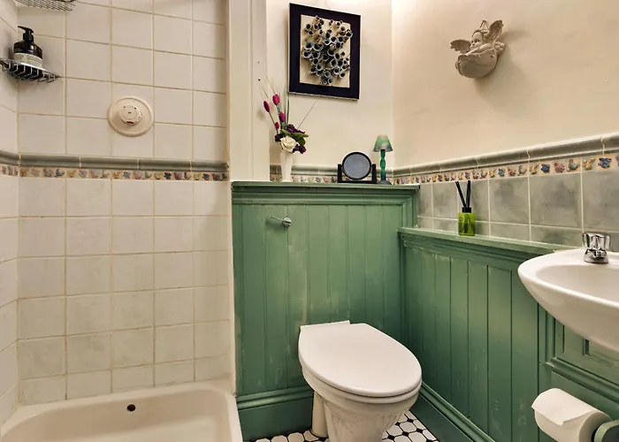 Finest Retreats - Vine Barn * Bellerby